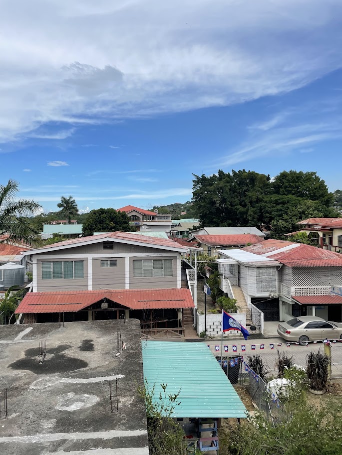 Belize Travel: Currency, Border Crossings, and Transport